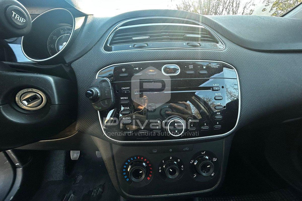 FIAT Punto 1.4 8V 5 porte Natural Power Street