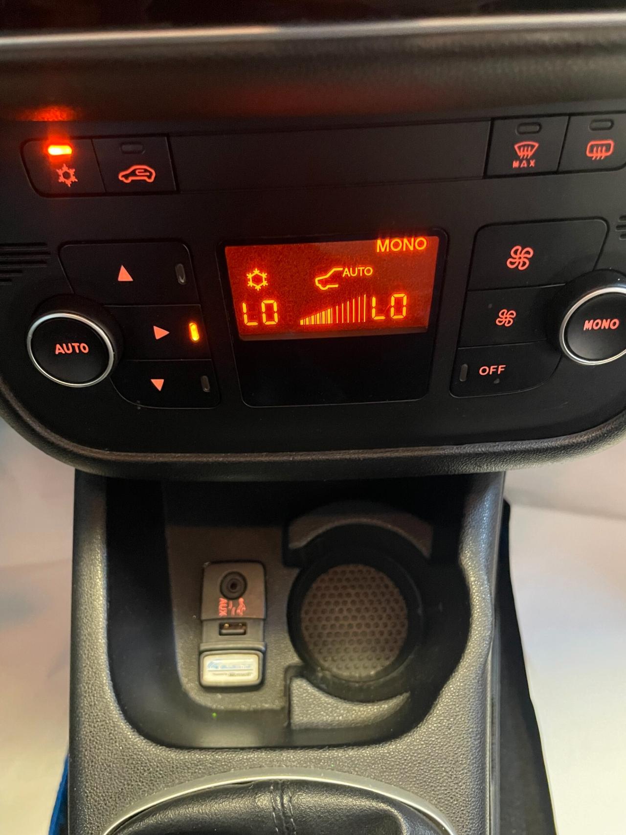 Fiat Punto 1.3 85 CV MJT Lounge TETTO APRIBILE Neopatentati
