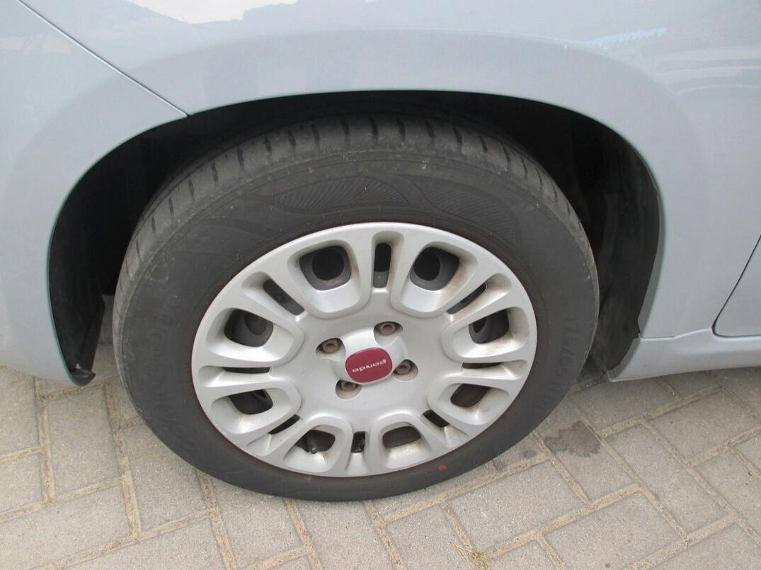 Fiat Panda 1.0 Hybrid Euro6 Per Neopatenteti