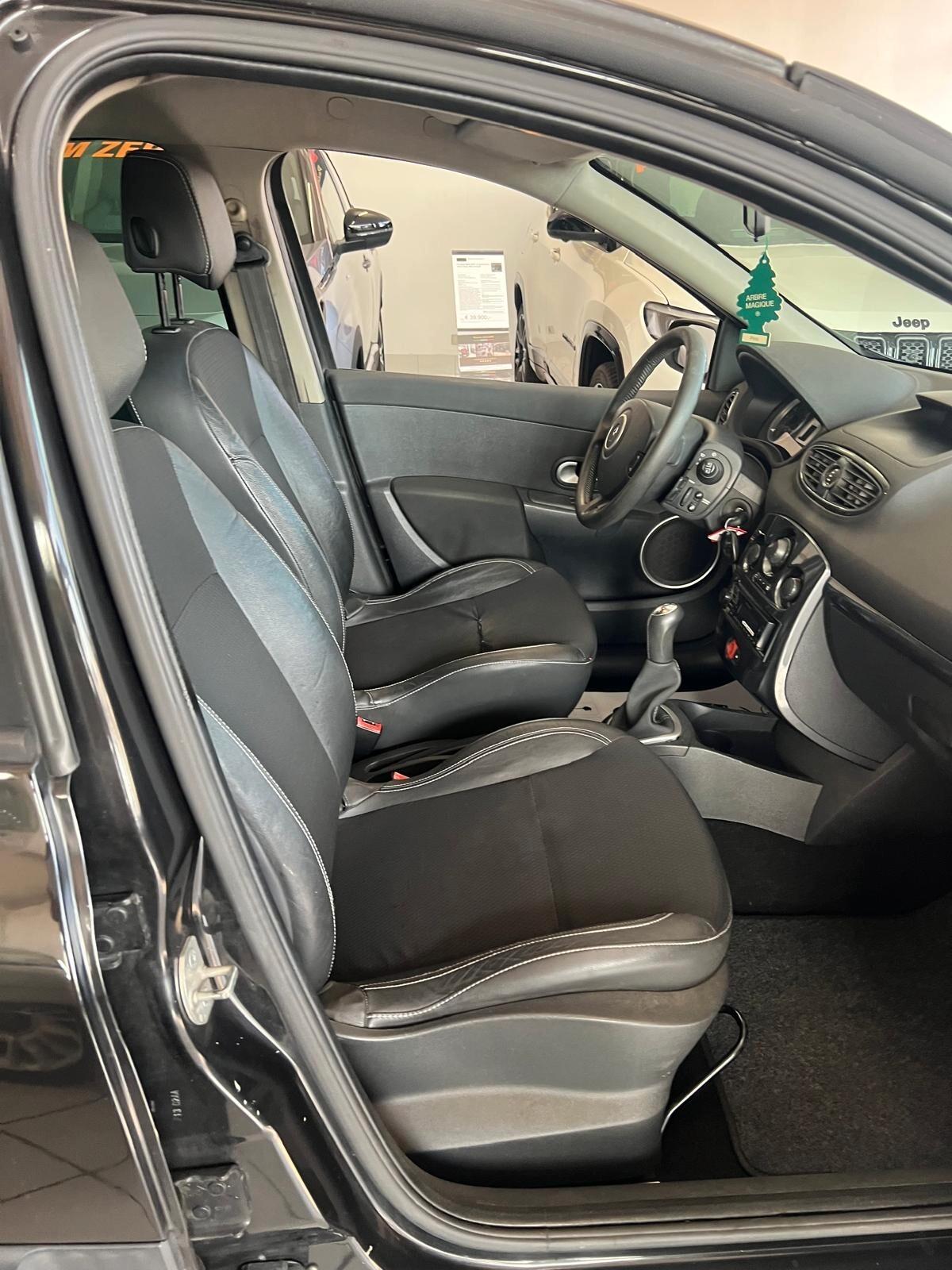 Renault Clio 1.2 16V 5 porte Dynamique