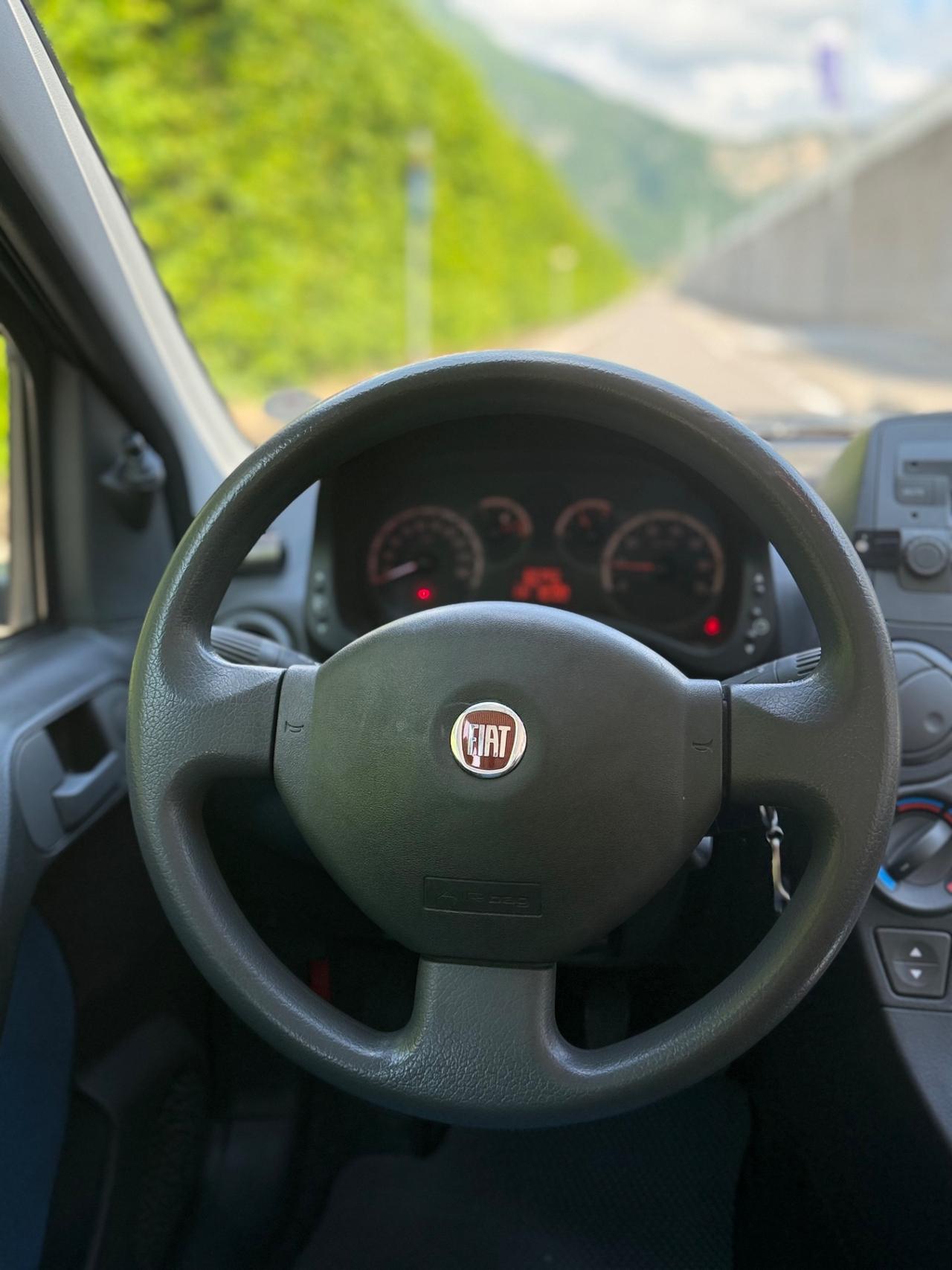 Fiat Panda 1.2 69cv Benzina euro 5 ok neopatentati