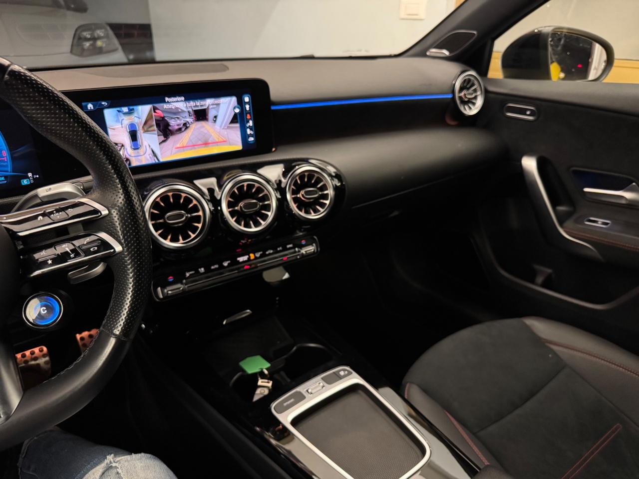 Mercedes-benz A 35 AMG 4MATIC PREMIUM PLUS (225 KW