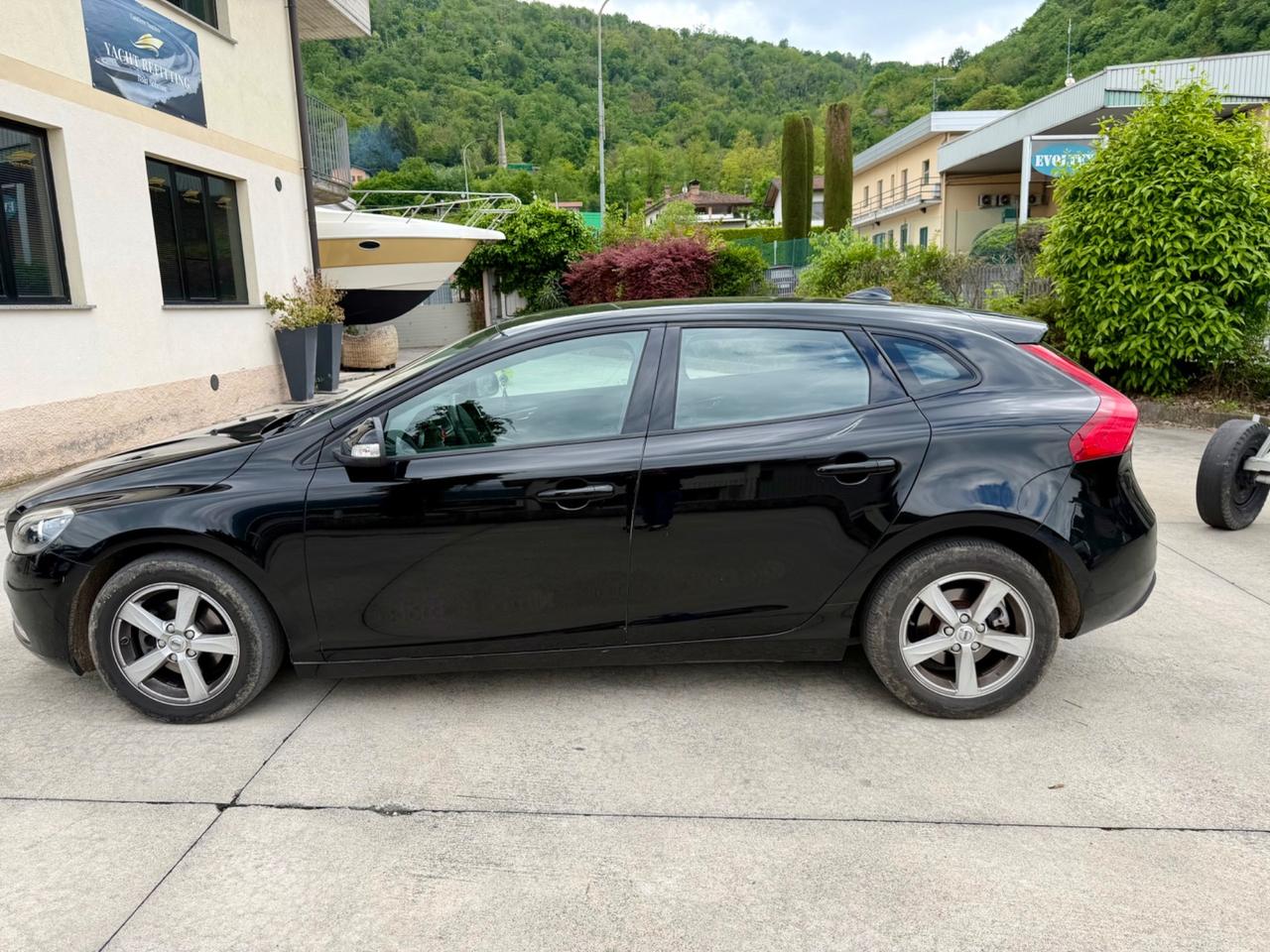 Volvo V40 D2 inscription
