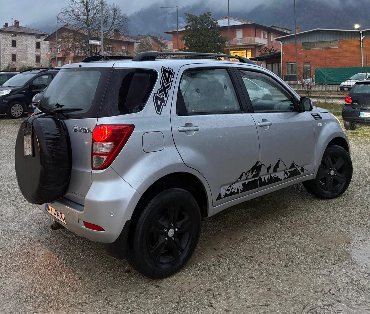 Daihatsu Terios 4WD 1.5 GPL/BENZ PARI AL NUOVO