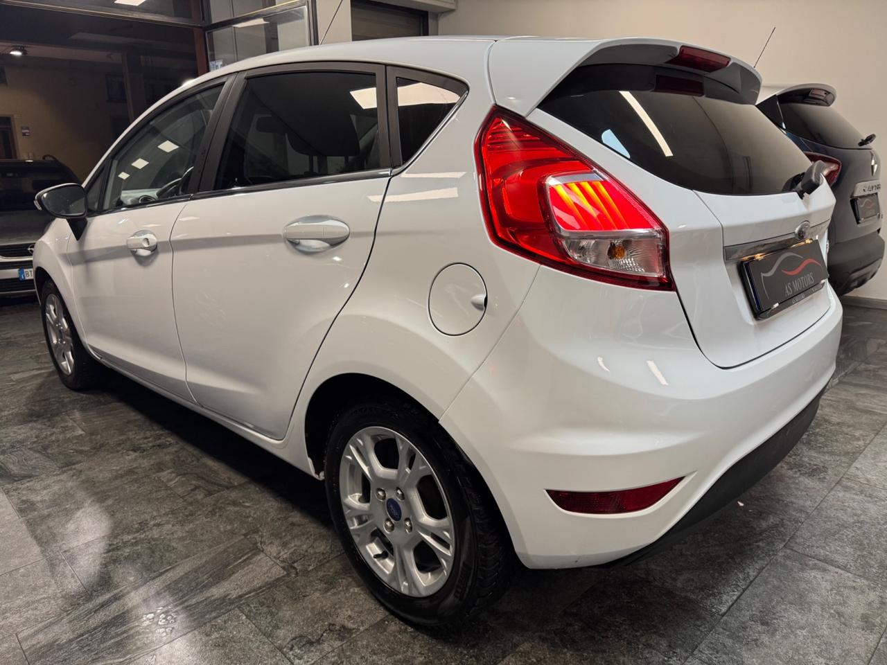 Ford Fiesta 1.5 TDCi 75CV 5 porte Titanium