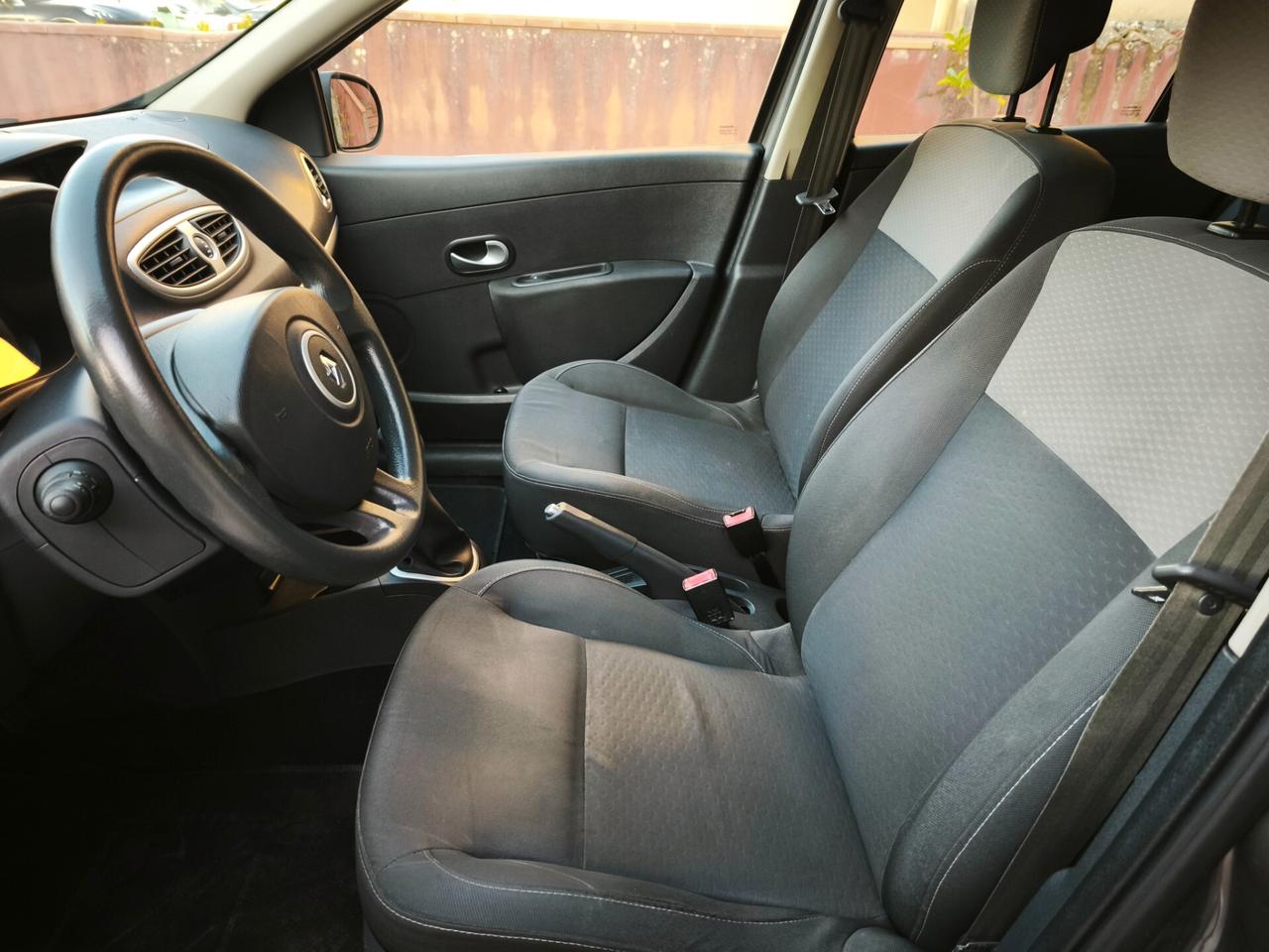 Renault Clio 1.2 NOLEGGIO SENZA CARTA