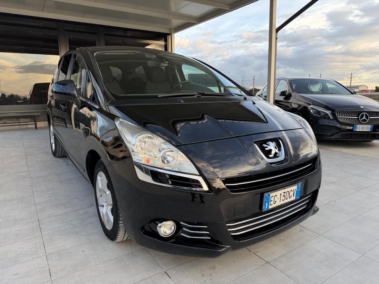 Peugeot 5008 1.6 HDi 112CV Premium