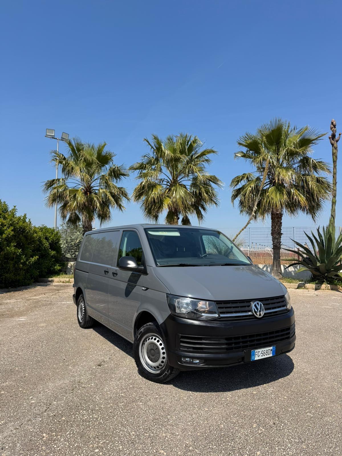 Volkswagen Transporter 2.0 TDI 150CV DSG CAMBIO AUTOMATICO