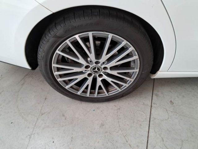 MERCEDES-BENZ CLA 200 d Automatic Shooting Brake Sport