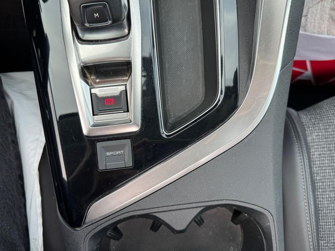 Peugeot 5008 1.5 Blue HDI 130 Allure 7 Posti #7721