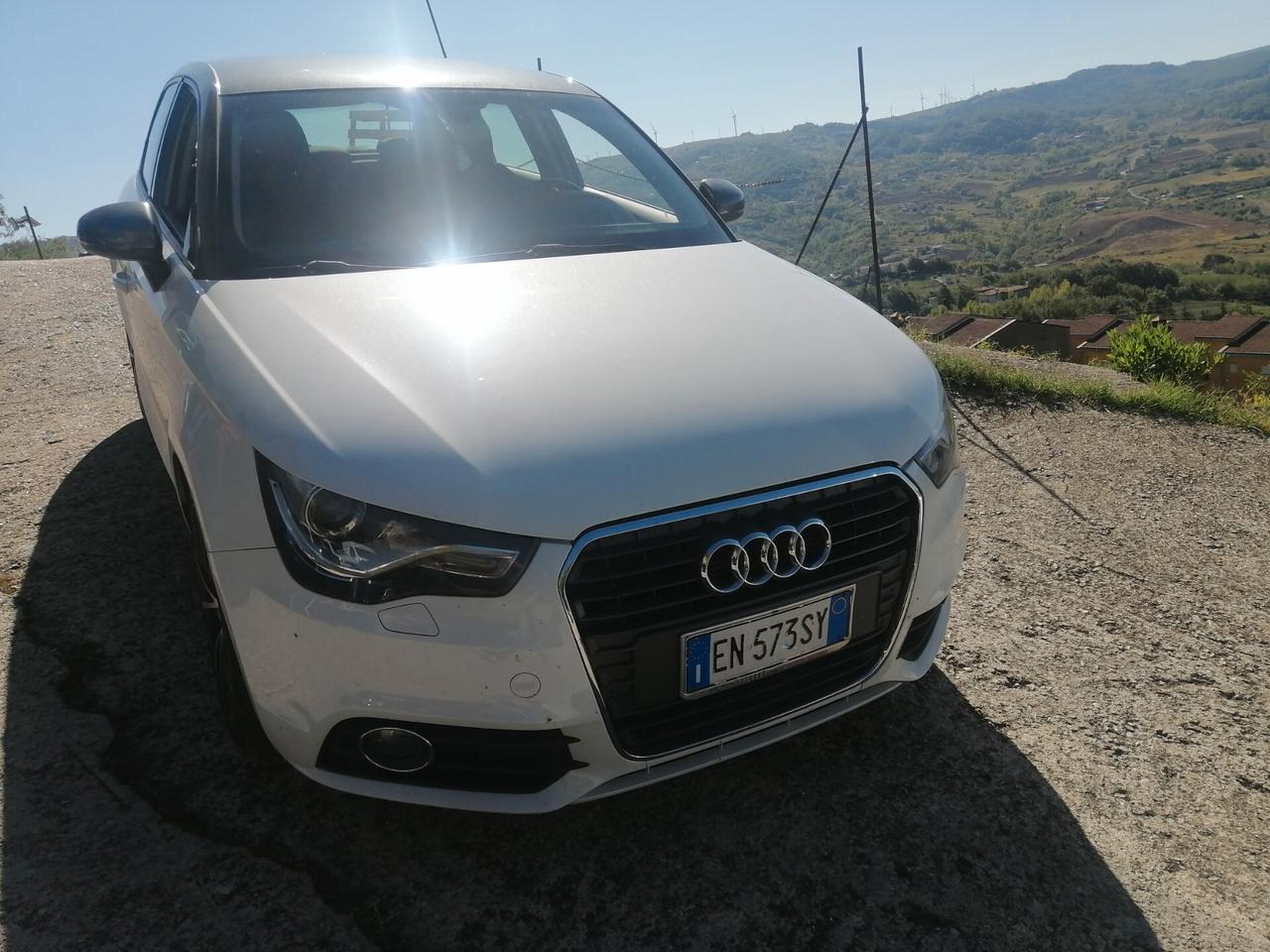 Audi A1 1.6 TDI S tronic S LINE.