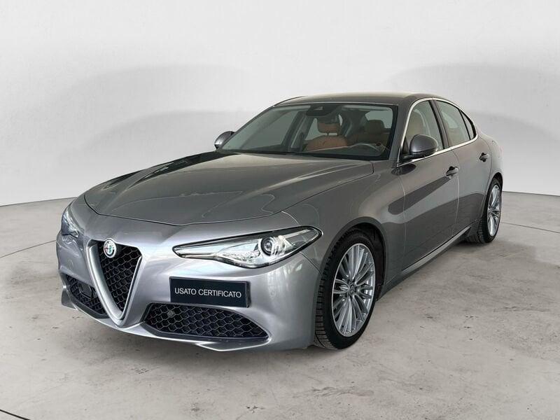 Alfa Romeo Giulia 2.2 Turbodiesel 180 CV Automatica NAVI XENO Super