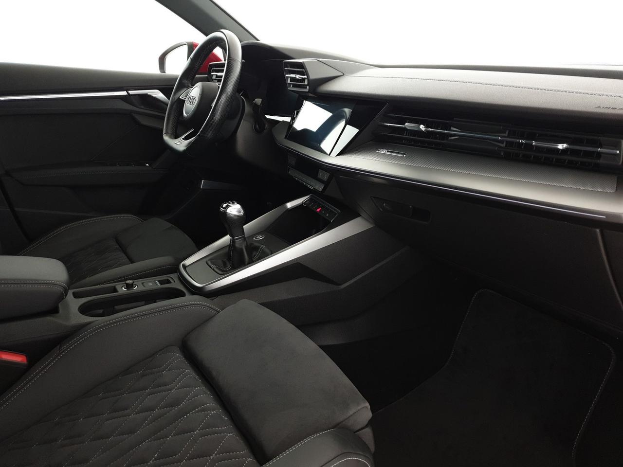 Sportback 30TDI 116CV S line Edition