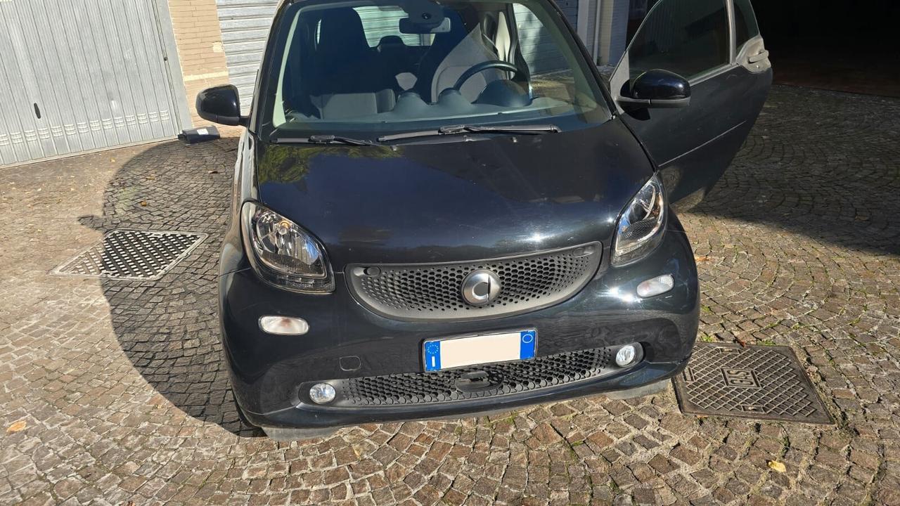 Smart ForTwo 1.0 71cv Coupe Clima cambio Auto