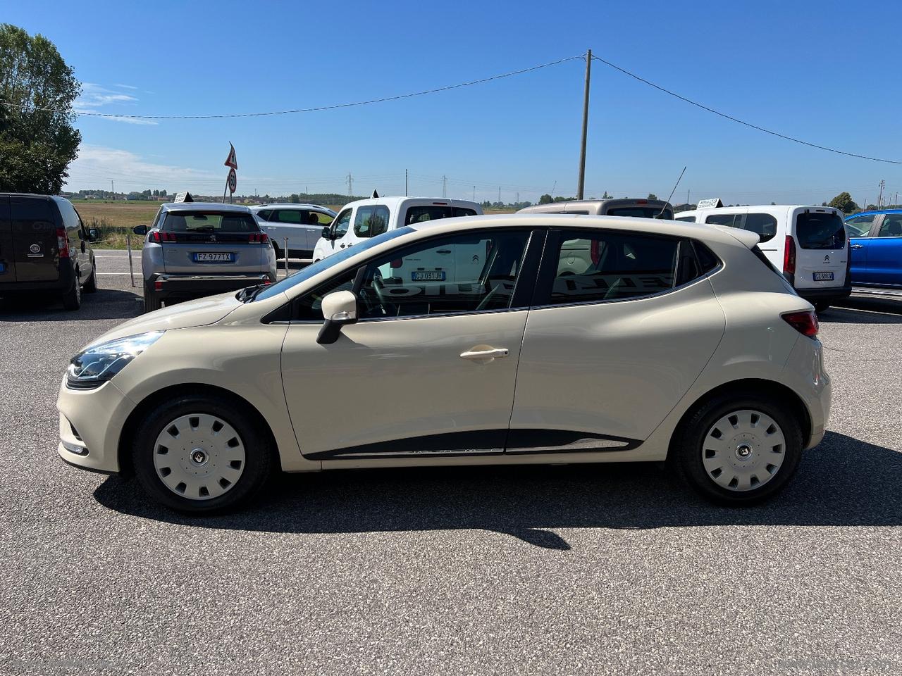 RENAULT Clio 1.5 dCi 8V 75CV S&S ENERGY ZEN N1 AUTOCARRO +IVA