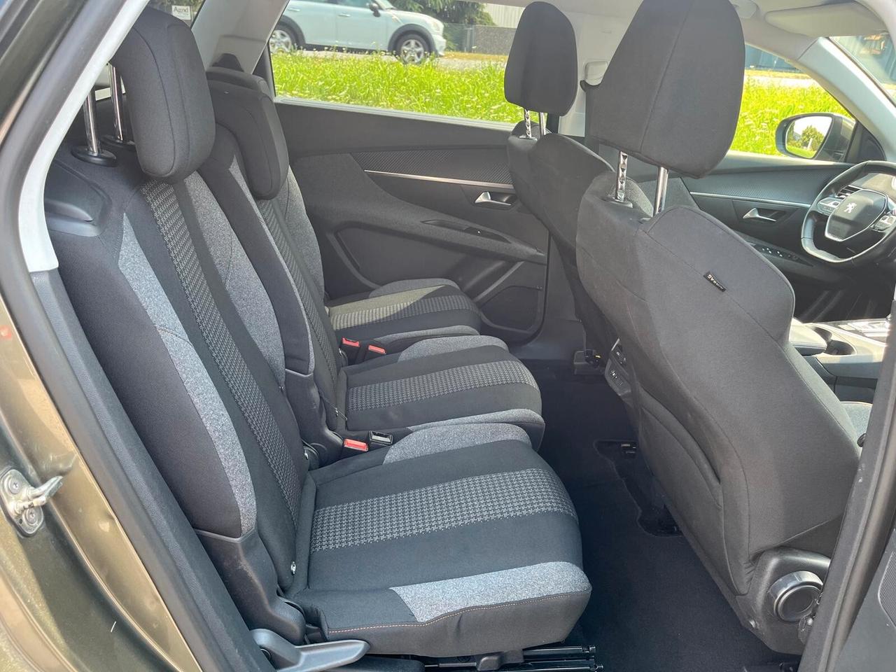 Peugeot 5008 BlueHDi 120 S&S EAT6 Business