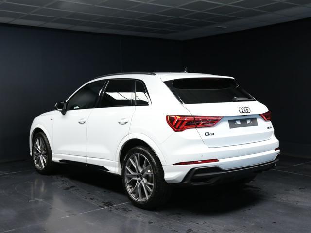 AUDI Q3 35 TDI S tronic Identity Black