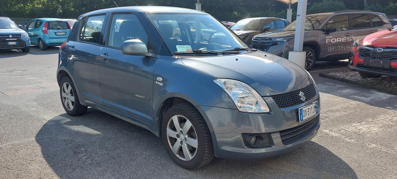 Suzuki Swift 1.3 4x4 5p. GL