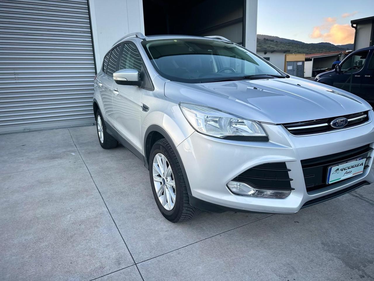 Ford Kuga 2.0 TDCI 150 CV S&S 4WD Titanium