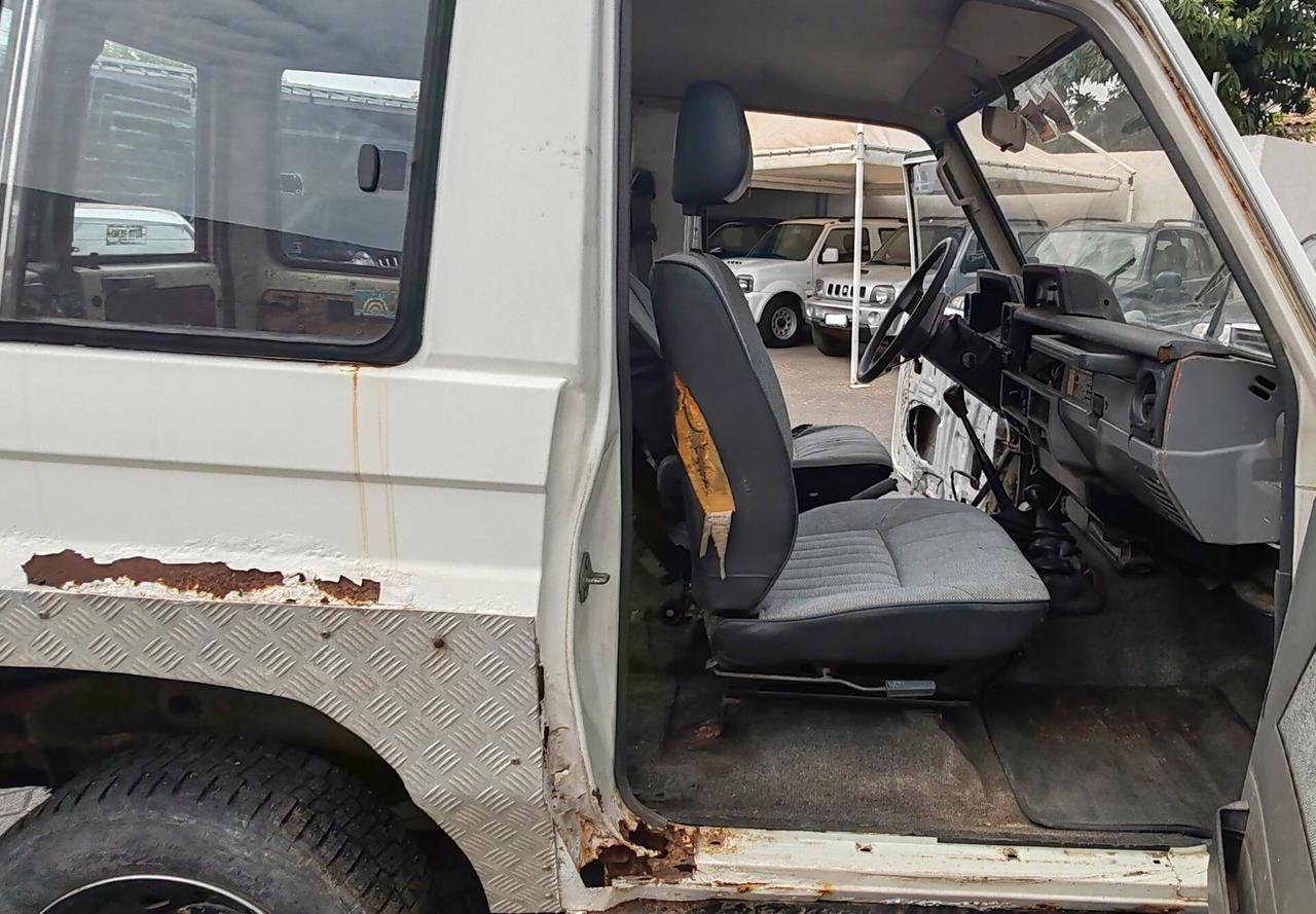 Toyota Land Cruiser II 2.4 turbodiesel LJ70 VX