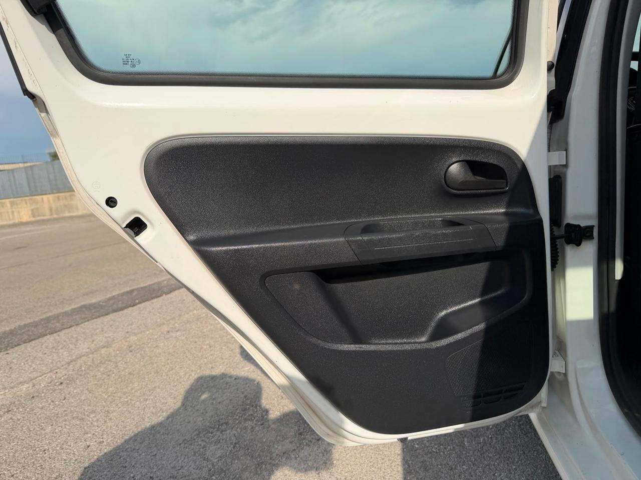 Volkswagen up! 1.0 Benzina