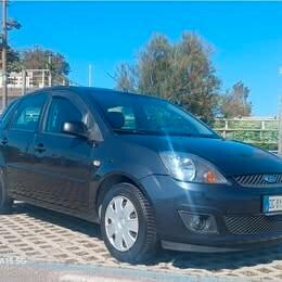 Ford Fiesta 1.4 DIESEL -5 PORTE - ACCETTO PERMUTE NEOPATENTATI