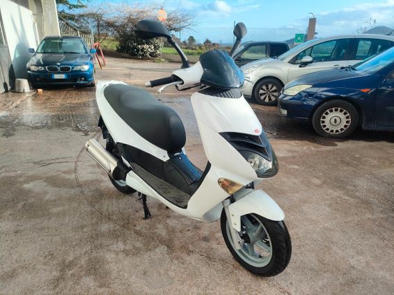 Aprilia Leonardo 125