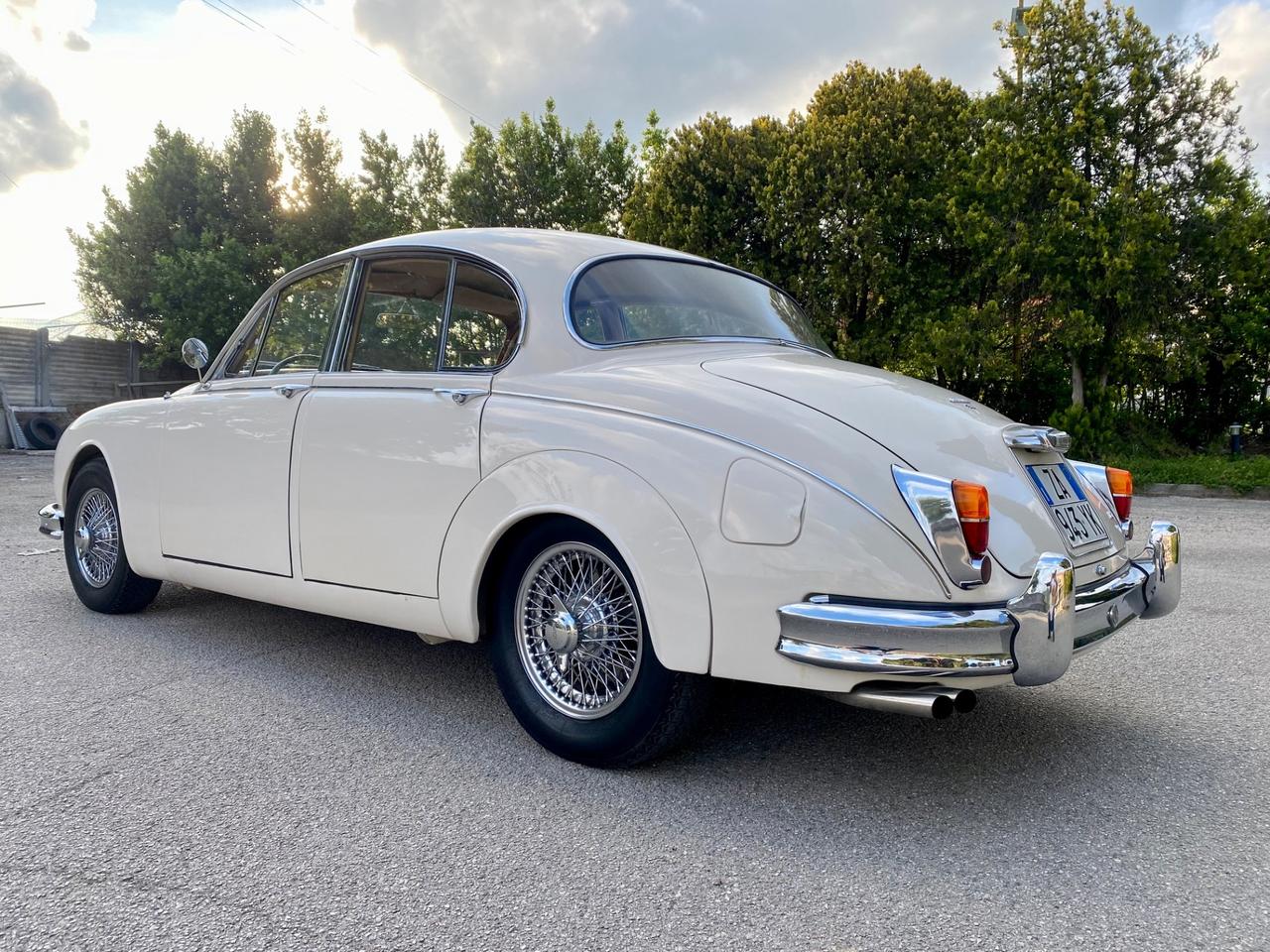 Jaguar MK II JAGUAR MK2 3.8 Litri CAMBIO MANUALE