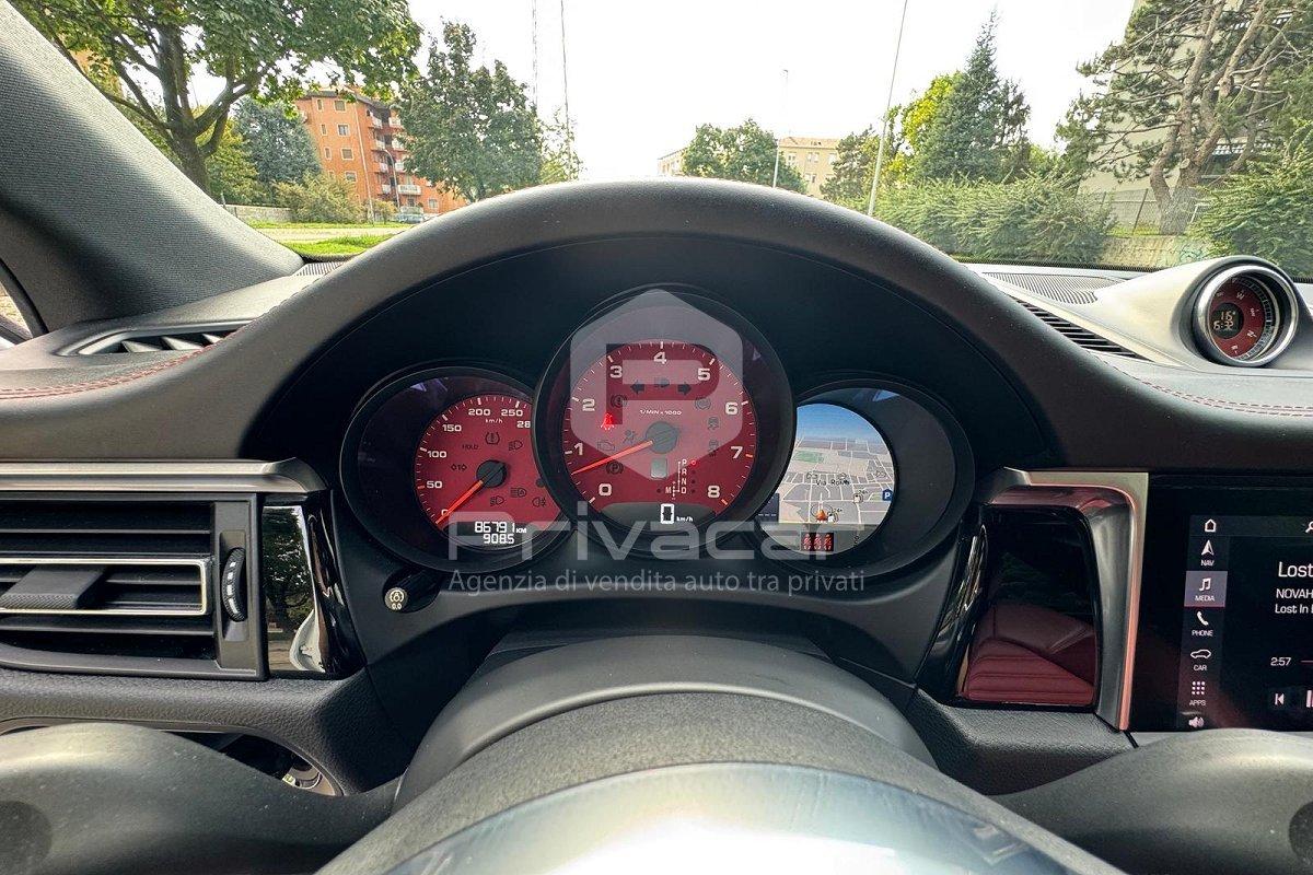 PORSCHE Macan 3.0 S