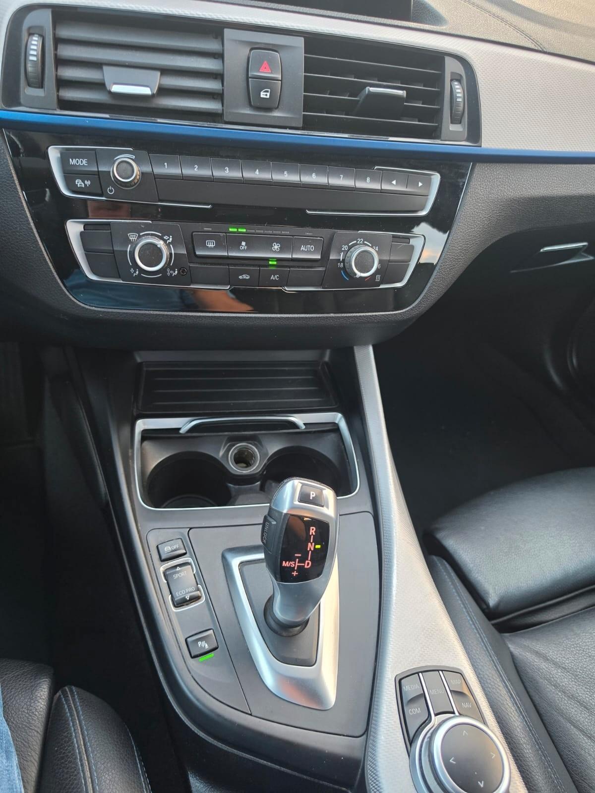 Bmw 116 116d 5p. Urban