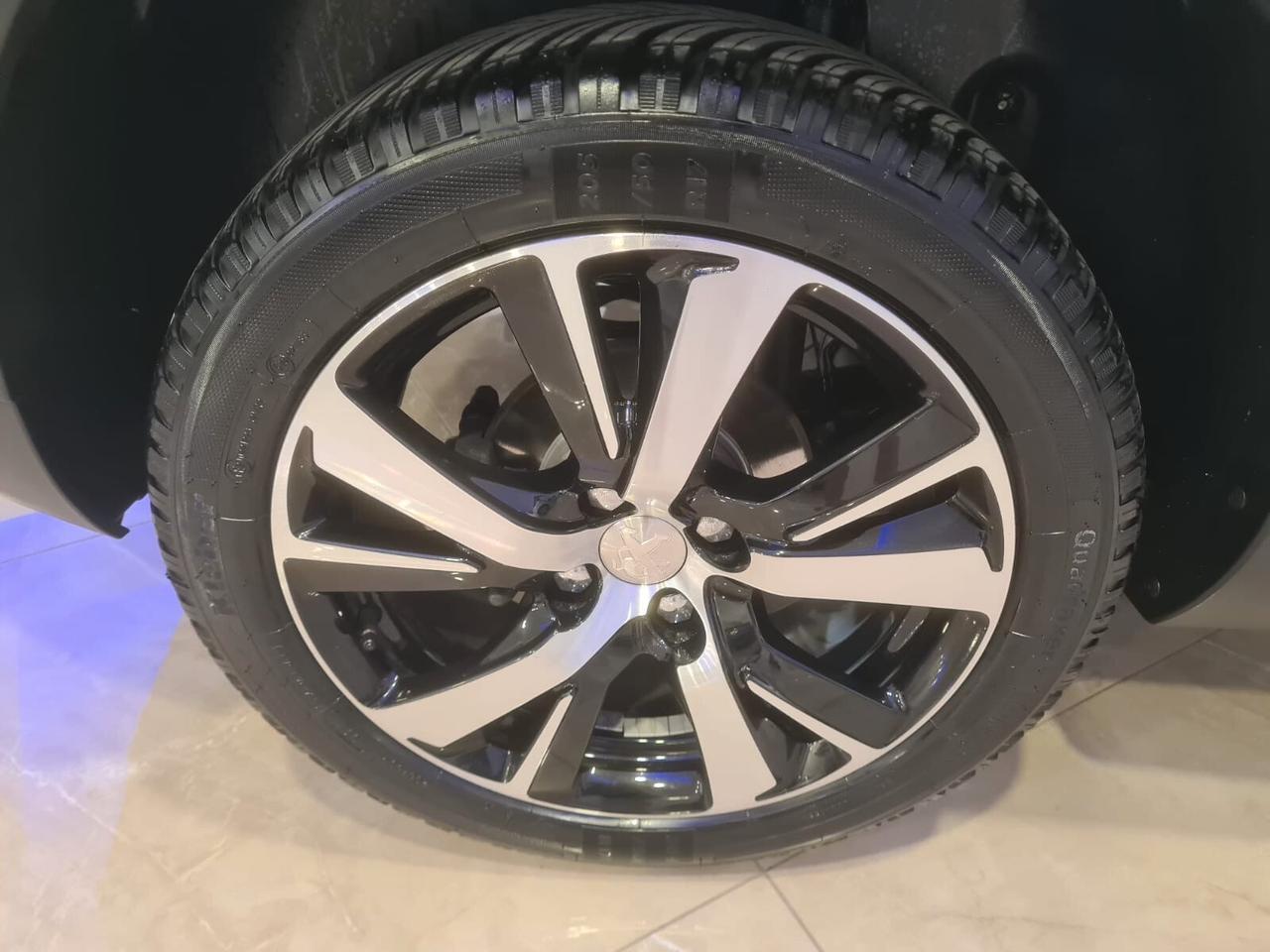 Peugeot 2008 BlueHDi 100 Active