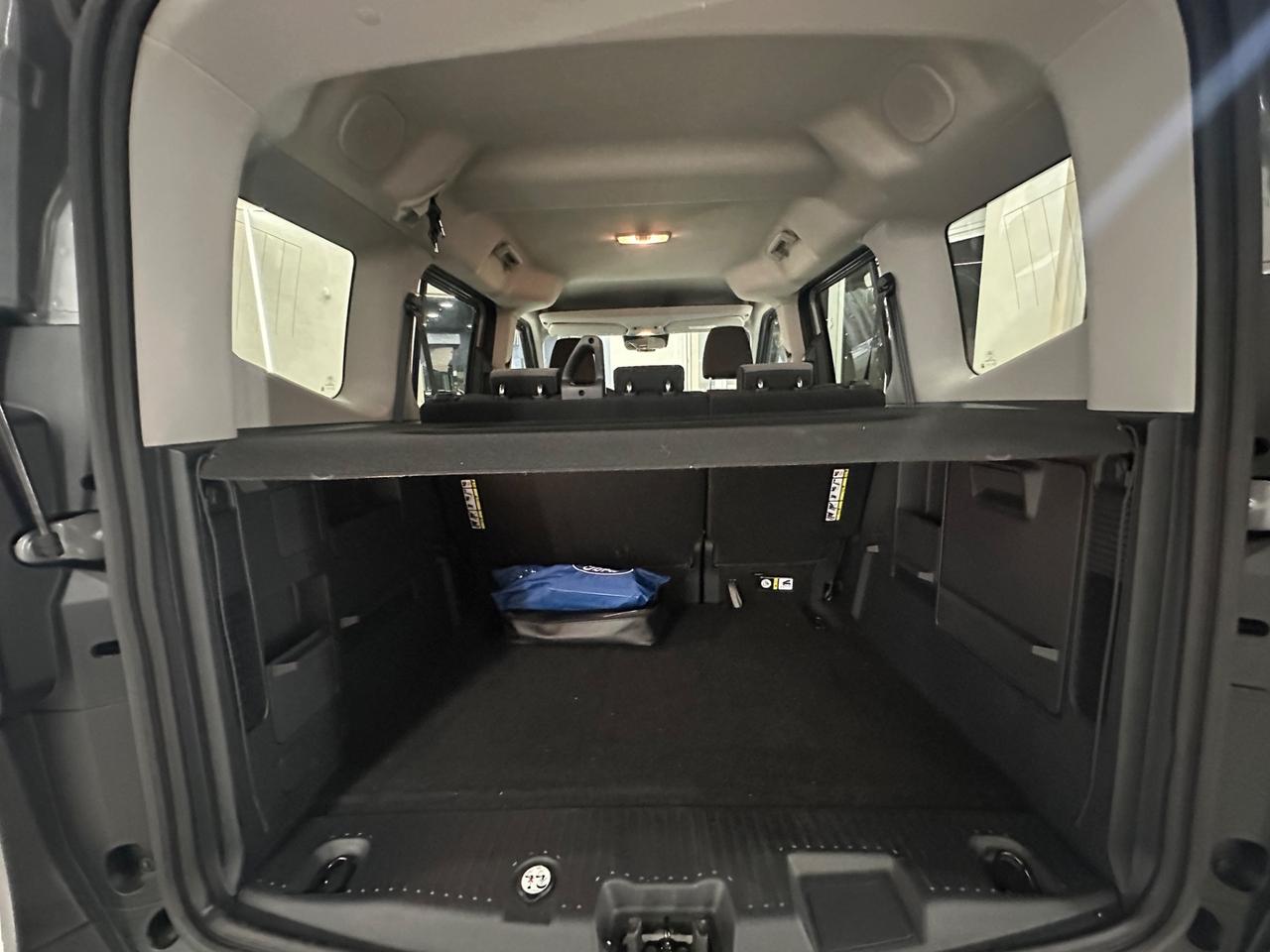 Ford Tourneo Courier 1.0 EcoBoost Active