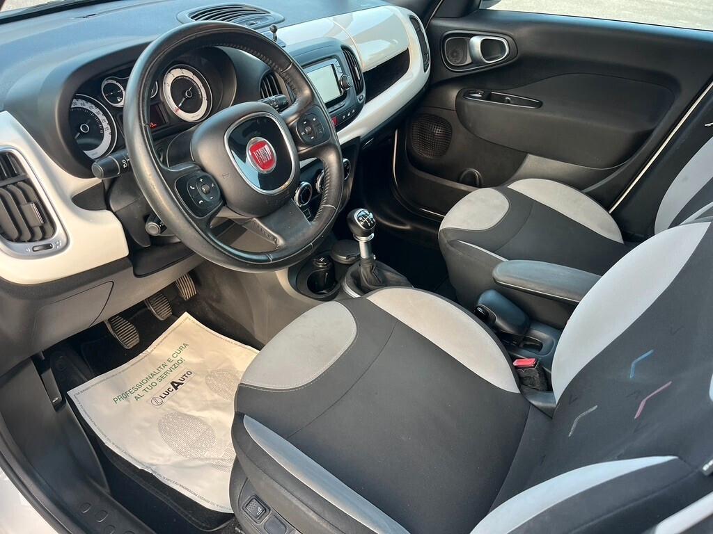 Fiat 500L Living 1.6 Multijet 120 CV tetto nero