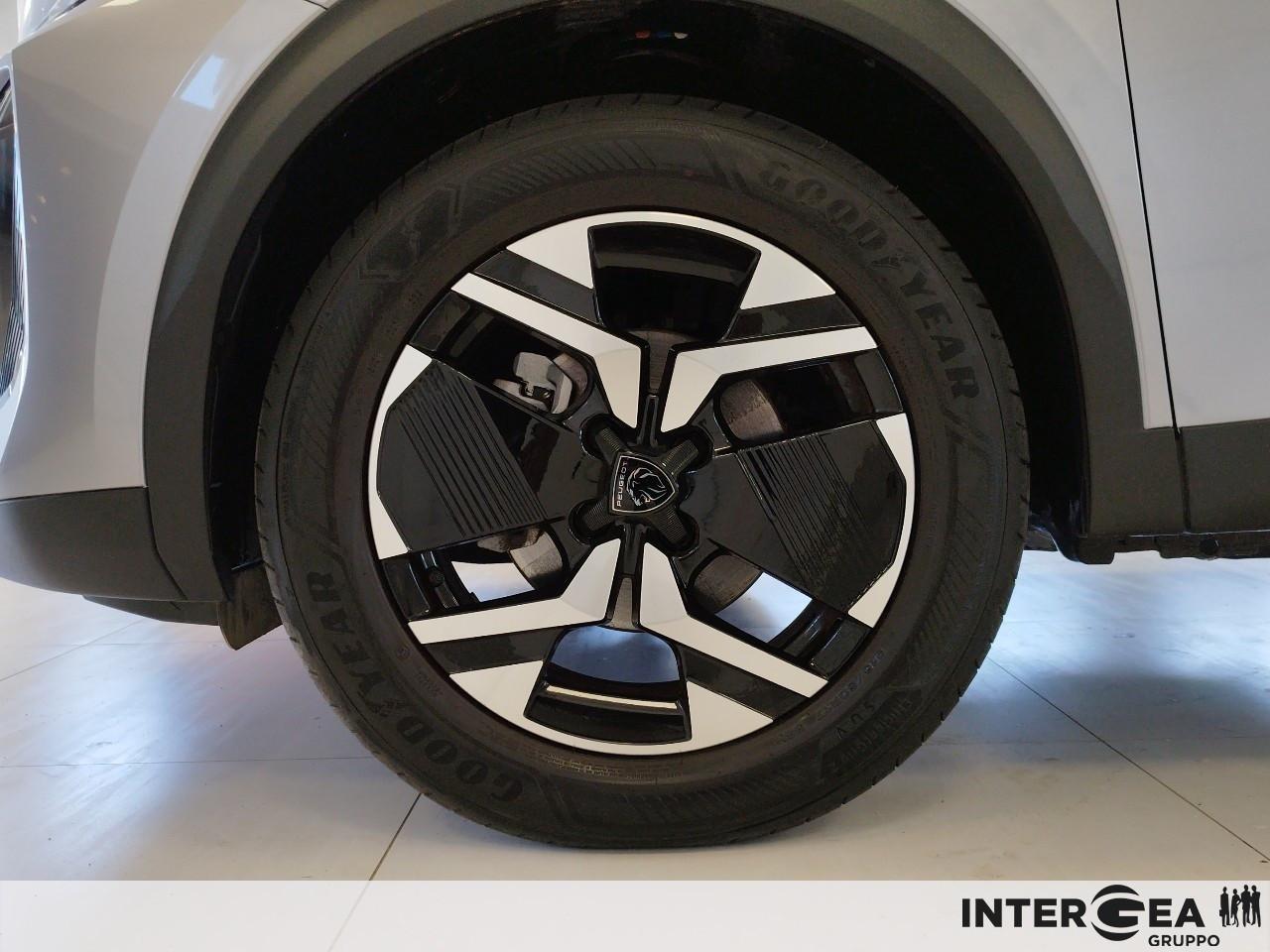 PEUGEOT 2008 1.2 puretech Allure s&s 100cv