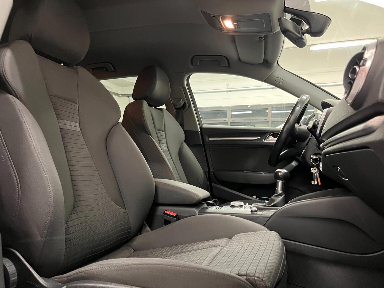 Audi A3 1.6 30 TDI 116 CV Sport