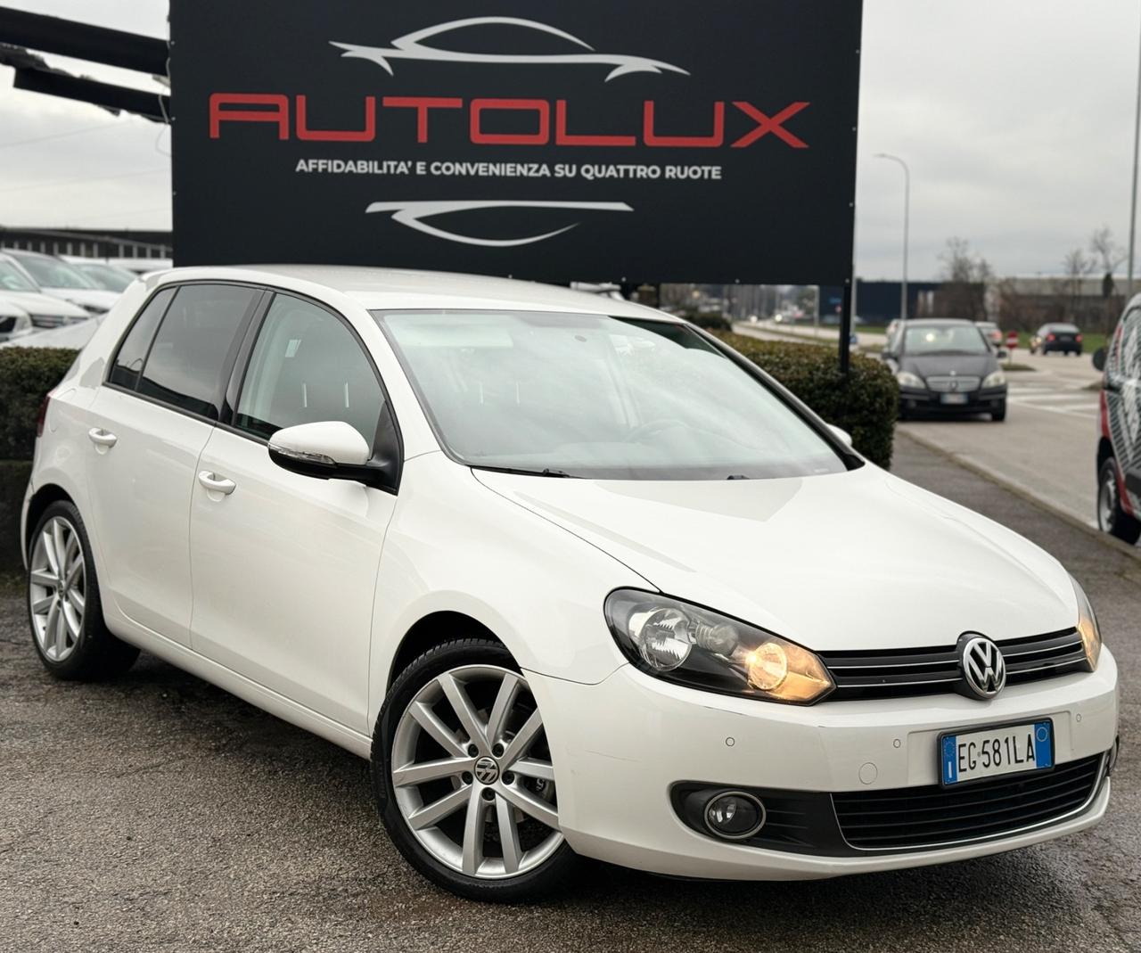 Volkswagen Golf 1.6 TDI DPF 5p. Highline 2011 OK NEOPATENTATI