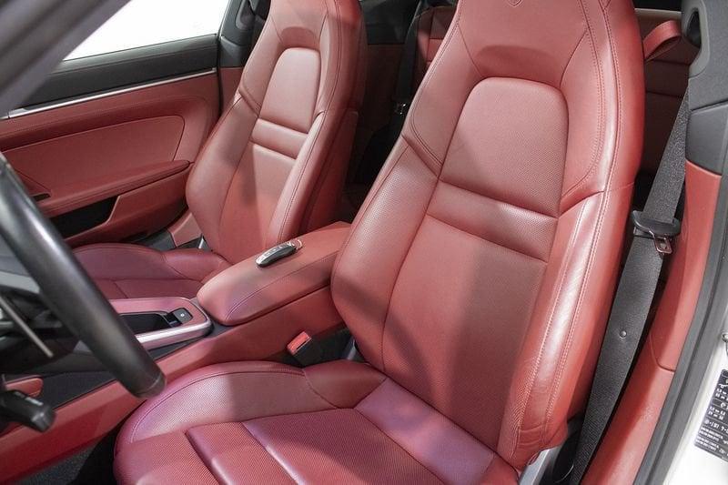 Porsche 911 911 Carrera 4S COUPE'