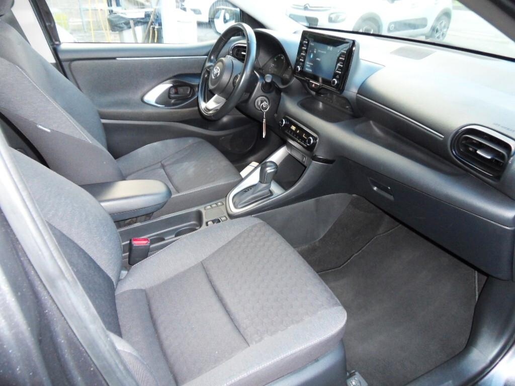 Toyota Yaris 1.5 Hybrid 5 porte Business