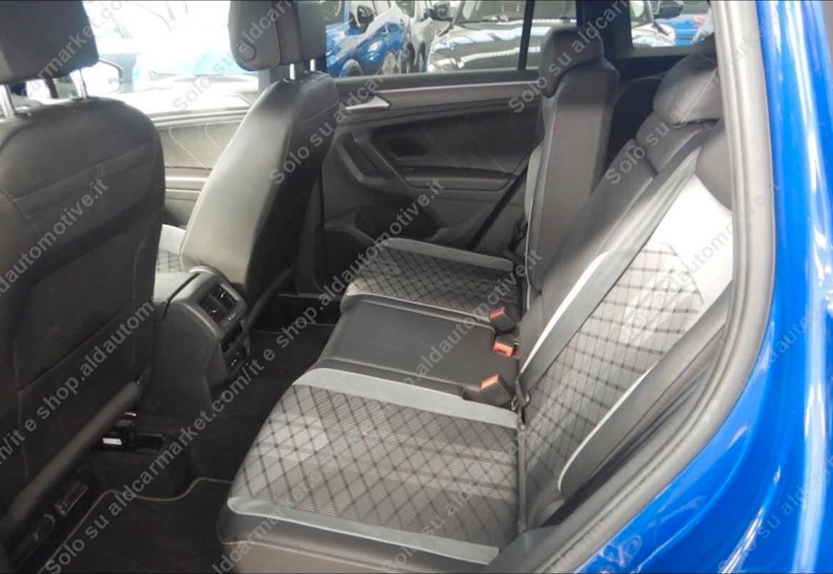 Volkswagen Tiguan 2.0 TDI 150 CV SCR DSG R-Line TETTO NAVY LED BLACK ED. 20