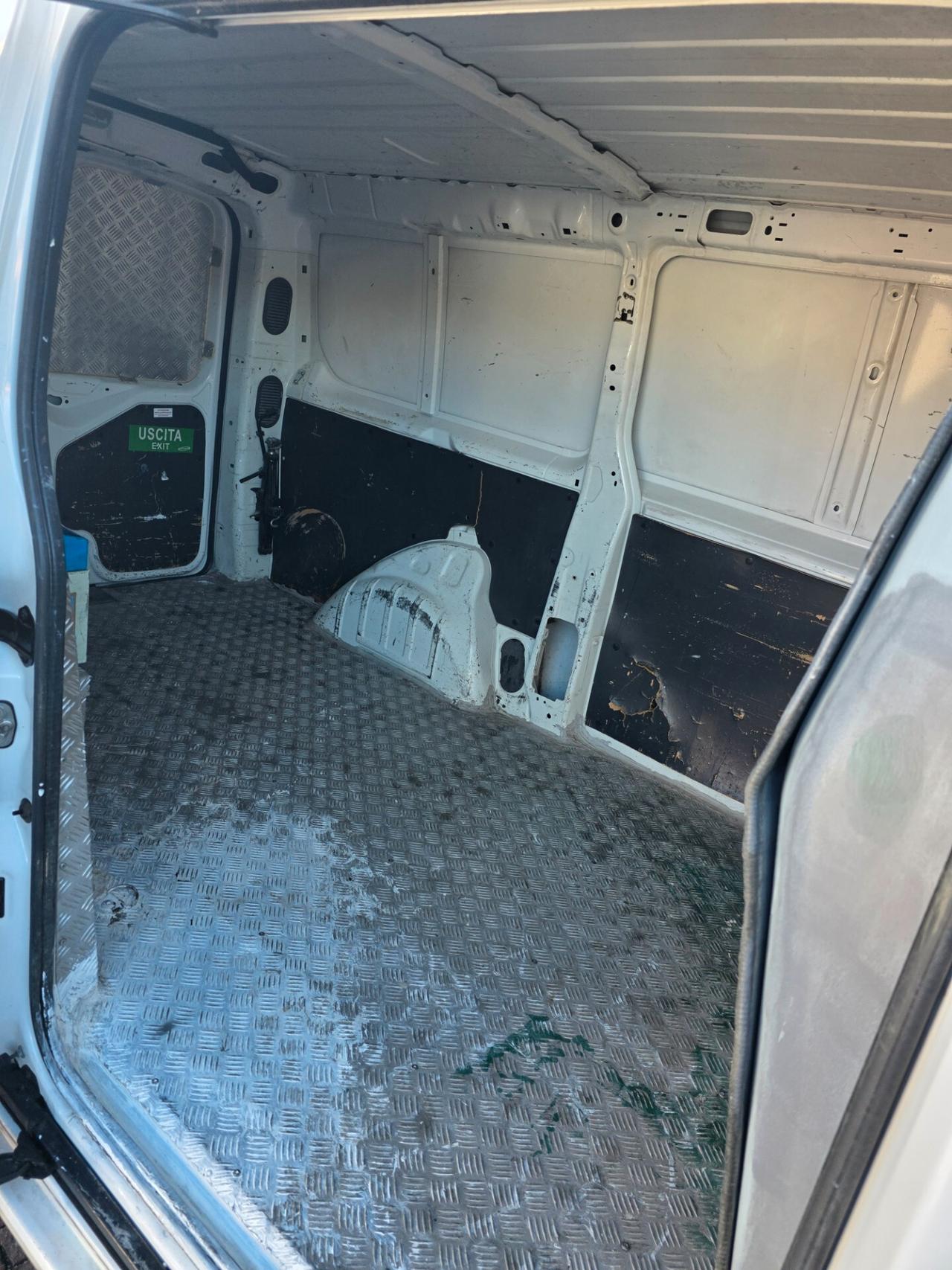 Fiat Scudo 120 2.0MTJ anno 2007 con 211.000km Passo lungo