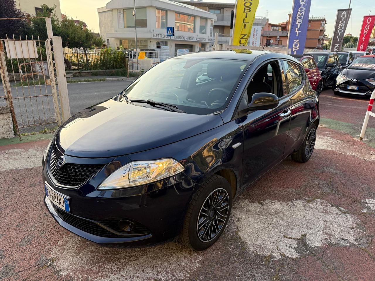 Lancia Ypsilon 69 CV*SENSORI DI PARCHEGGIO
