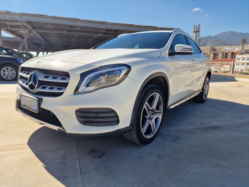 Mercedes-Benz GLA GLA 180 d Automatic Premium