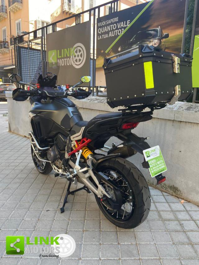 DUCATI Multistrada V4 S travel & radar