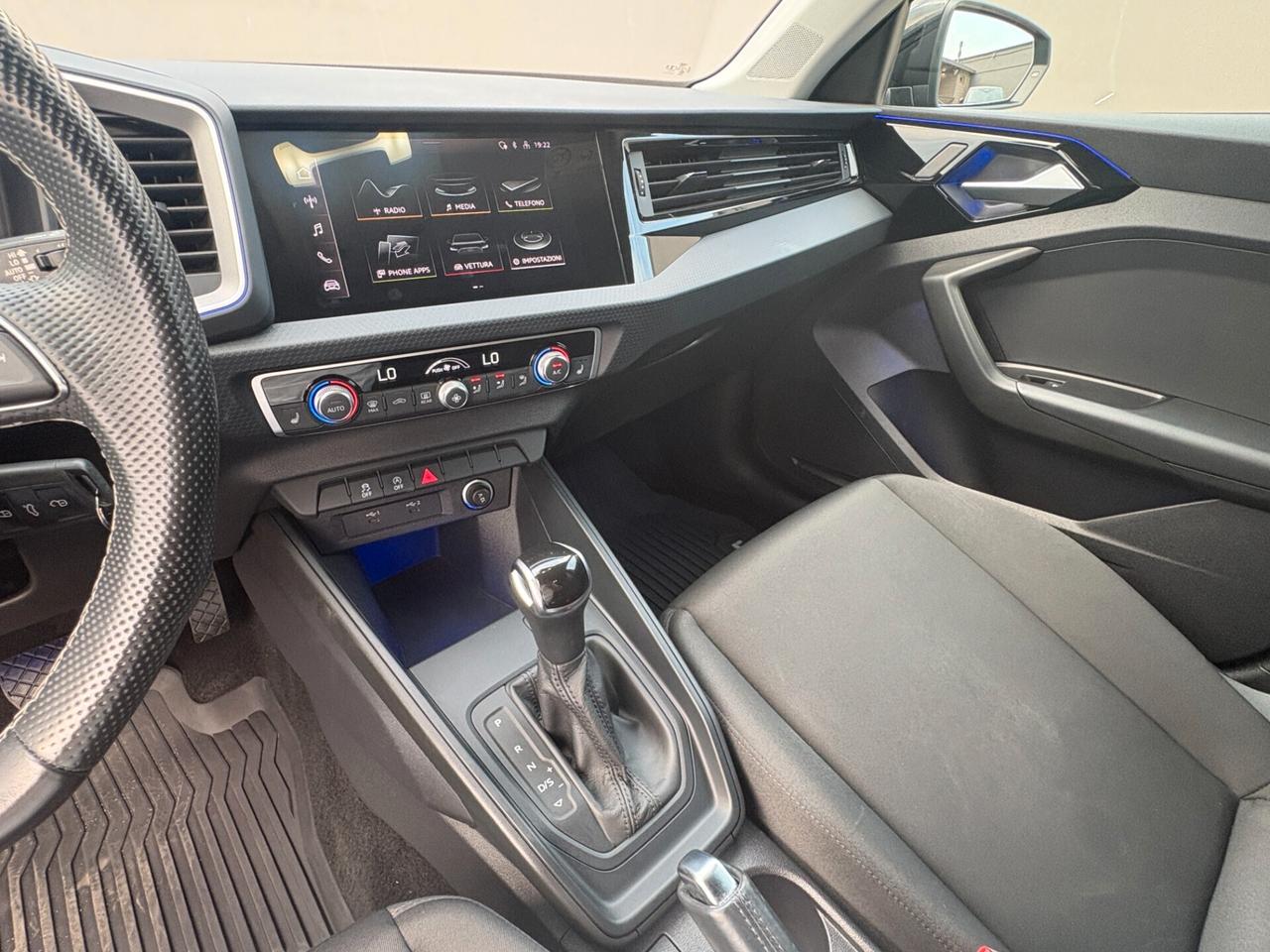 Audi A1 SPORTBACK 30 TFSI S TRONIC LINE IDENTITY BLACK 110CV