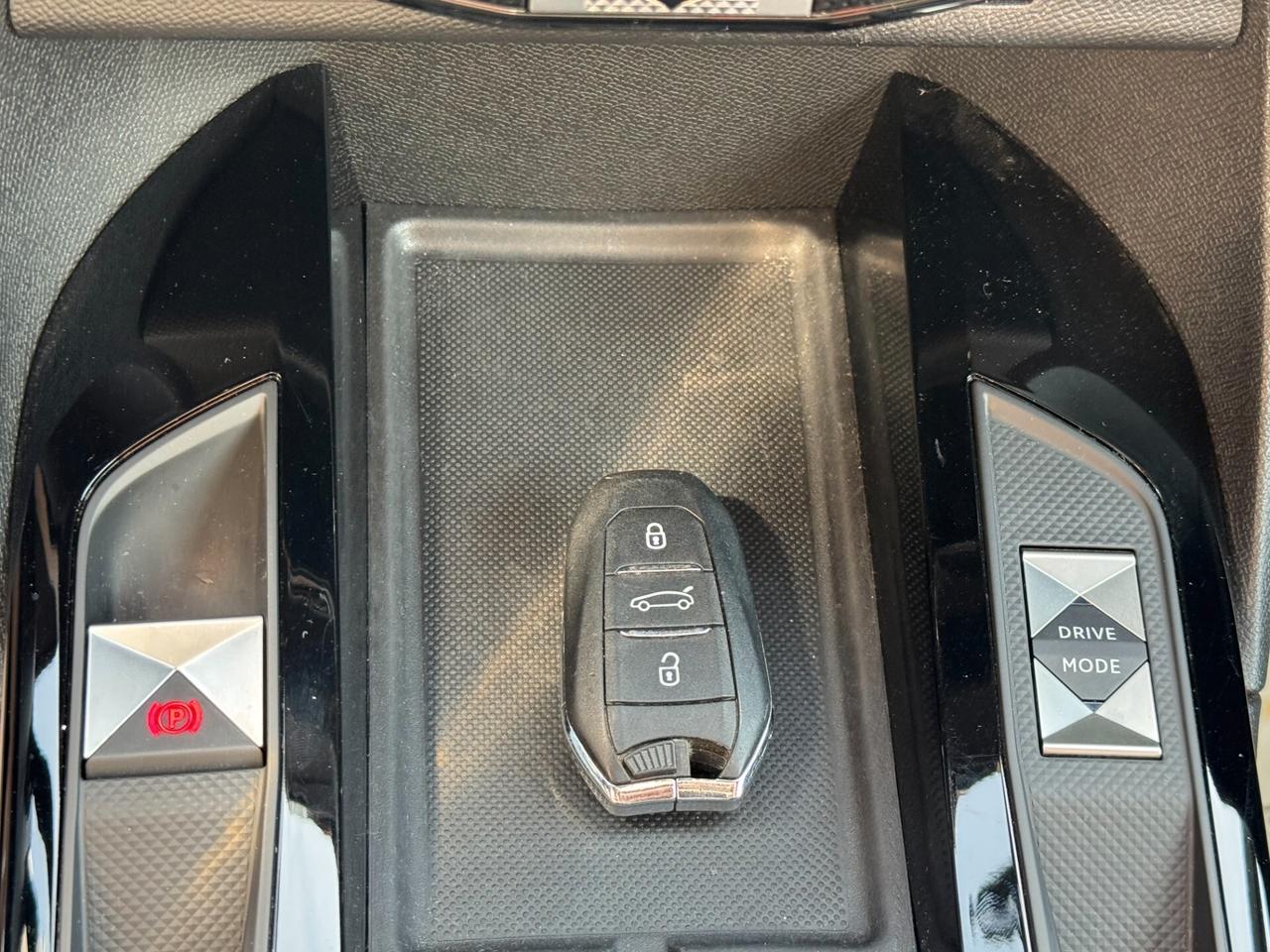 DS 3 Crossback PureTech 130 aut. Performance Line+