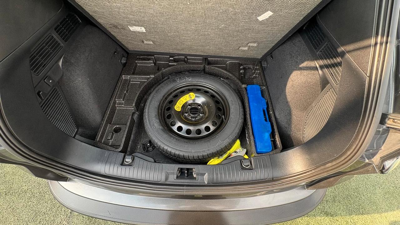 Ford Kuga 1.5 ECOBLUE DFK | DIESEL ZTDA CC 1499 CV 120 KW 88 SUV, 5 P. (1024914)