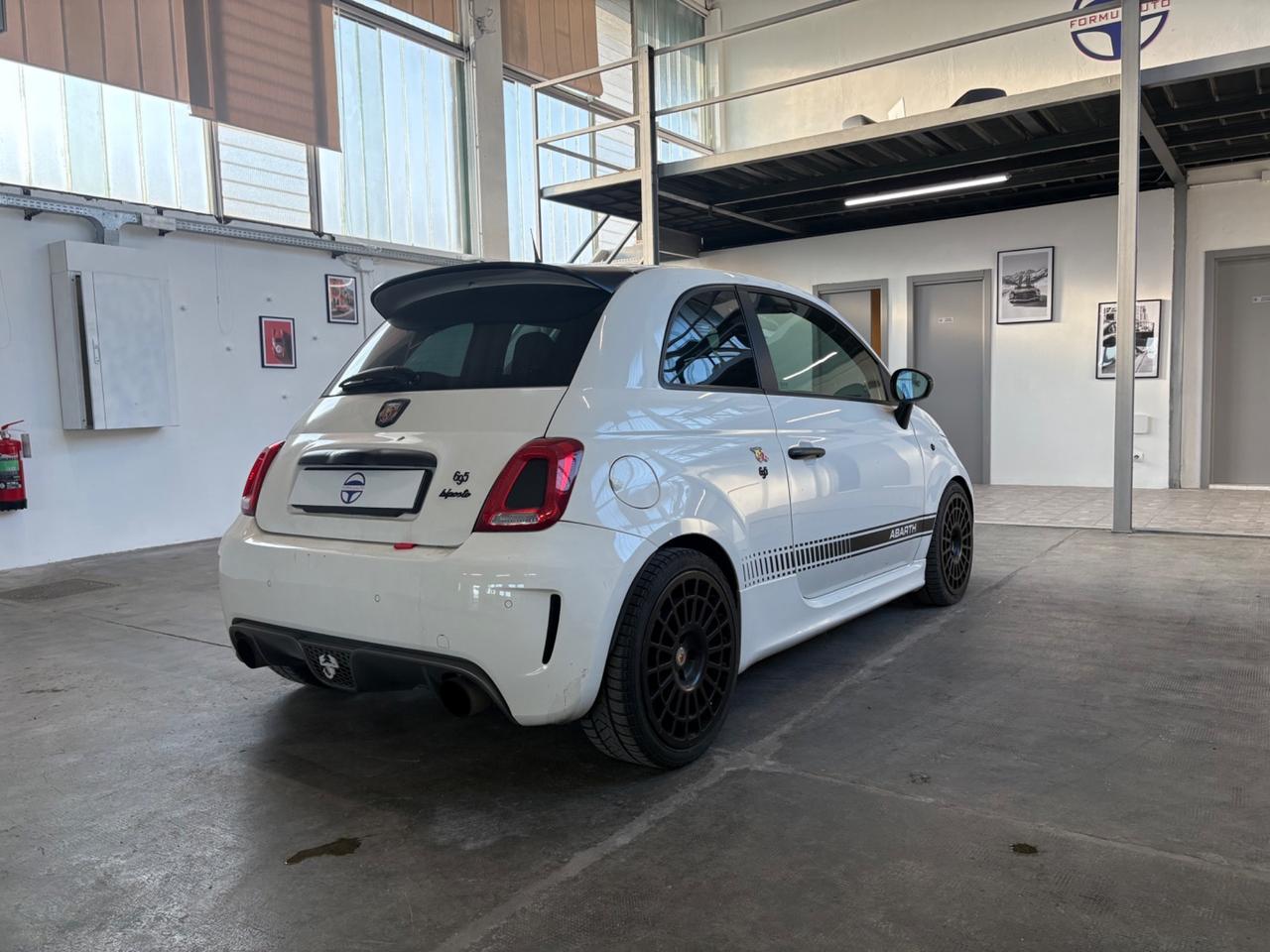 Abarth 595 1.4 Turbo T-Jet 160 CV Competizione