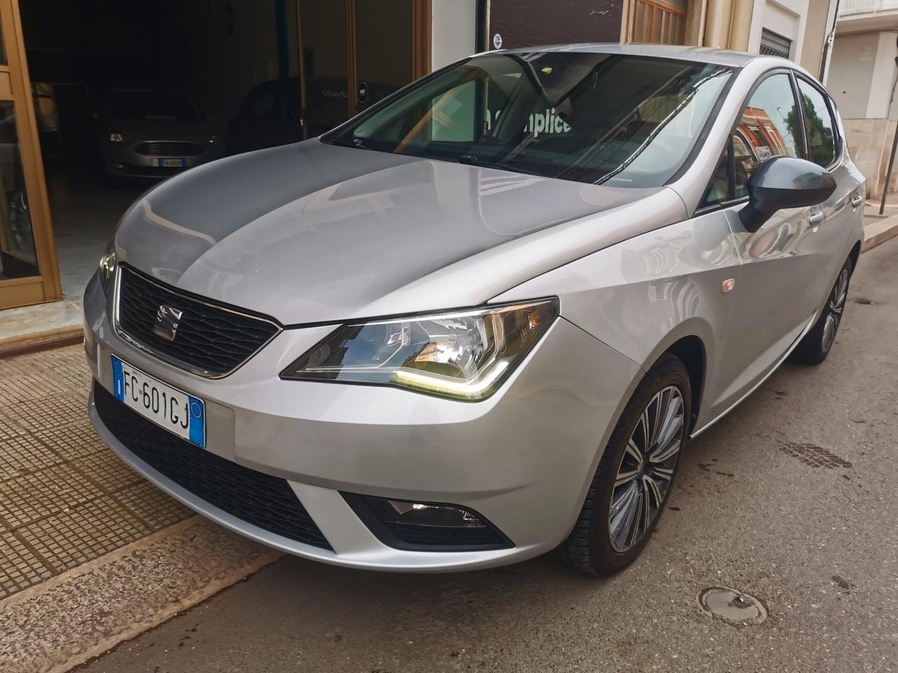 Seat Ibiza 1.4 TDI 75 CV 5p. Connect Grey FULL