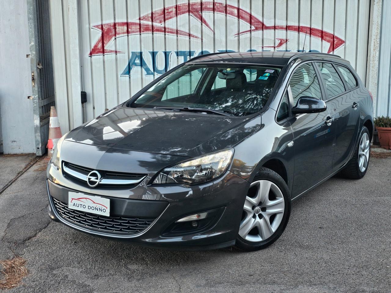 Opel Astra 1.4 Sports Tourer GPL Tech Elective