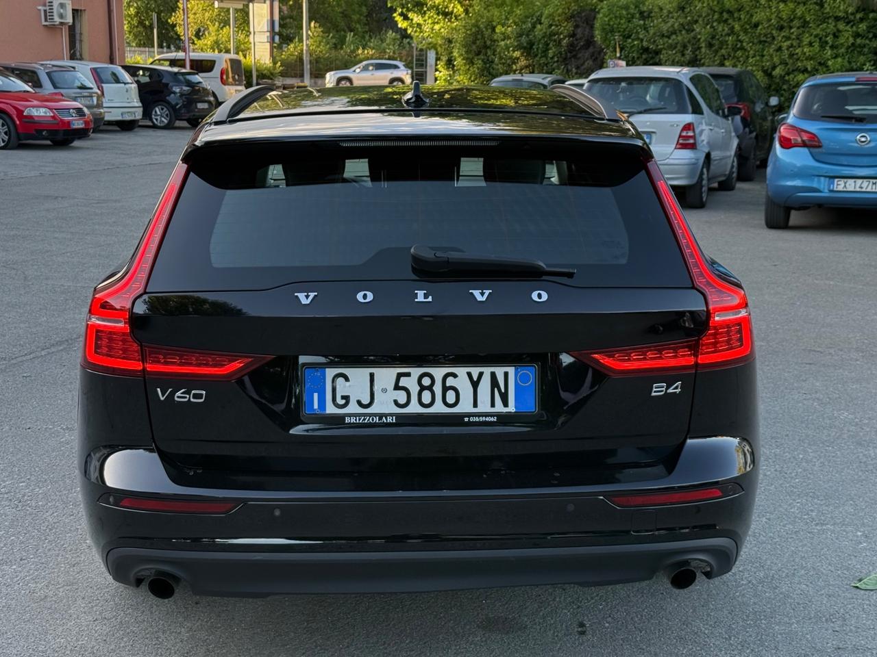 Volvo V60 B4 (d) Geartronic R-Design